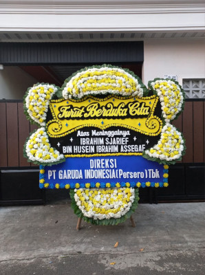 Papan Bunga Duka di Mado